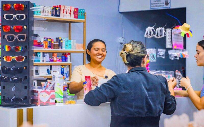 Com apoio do Acredita, empreendedora expande loja e sonha em criar marca própria