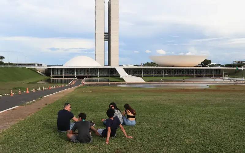 Senado cria comissão para tratar de tarifas com Congresso dos EUA