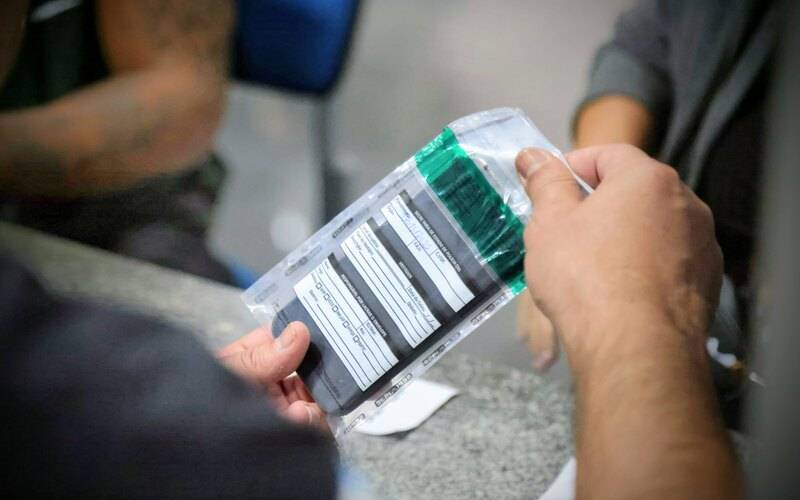 Governo do Estado devolve 1,4 mil celulares recuperados aos seus proprietários