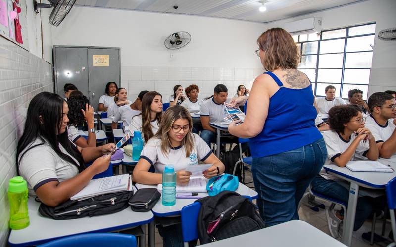 Pré-Vestibular Cecierj lança curso preparatório para exame discursivo da UERJ