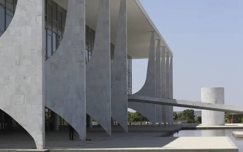 Decreto garante direito ao cuidado como trabalho essencial