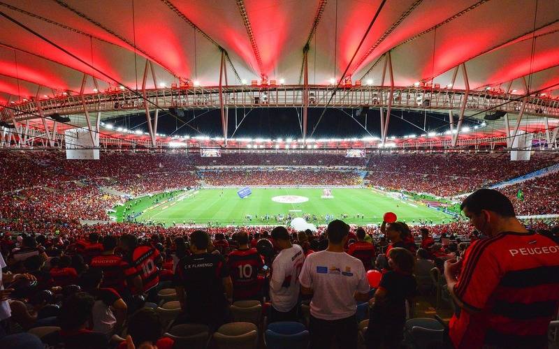 Flamengo cresce como maior torcida do país, e Corinthians e São Paulo caem, aponta pes