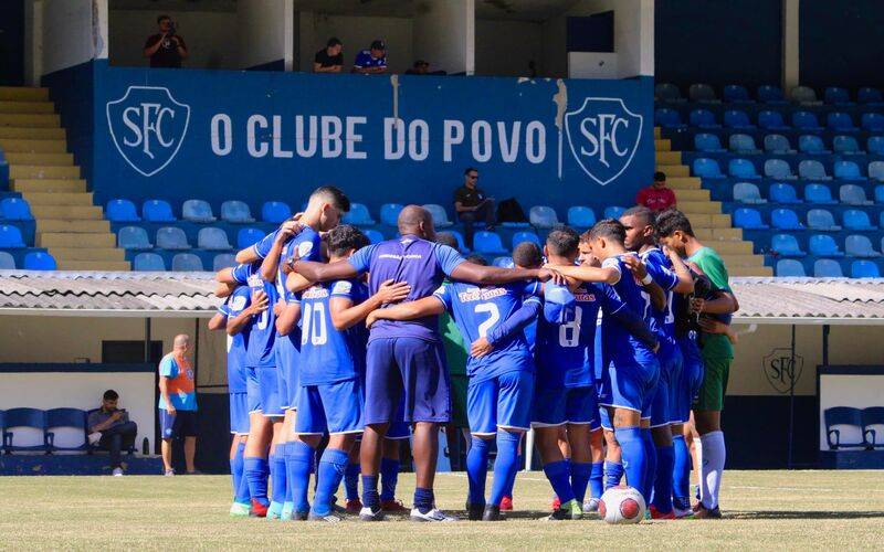 Nova comissão técnica, títulos na base e loja virtual: Serrano FC vive momento de reno