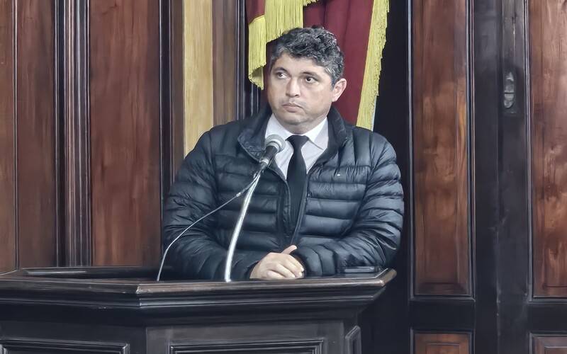 Câmara retoma sessões plenárias e aprova projeto de lei