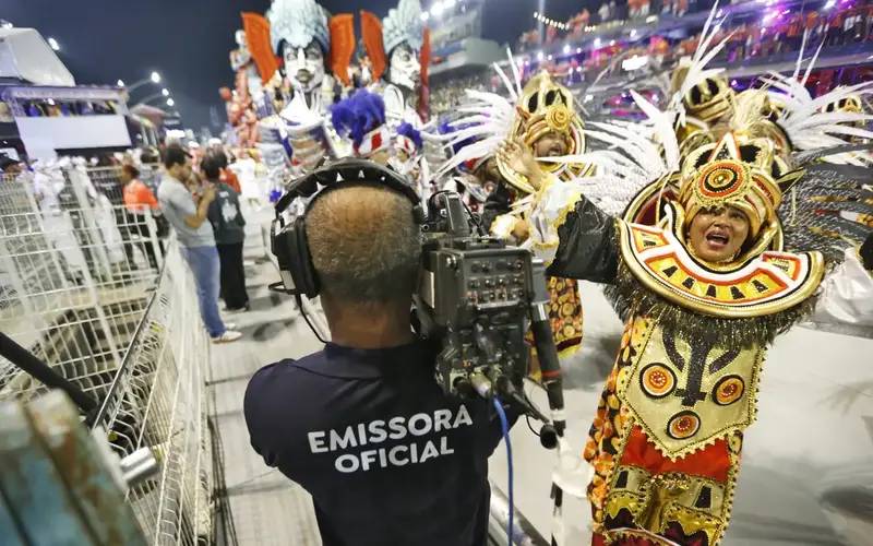 Lula sanciona leis de valorização do carnaval carioca e do Axé-Music
