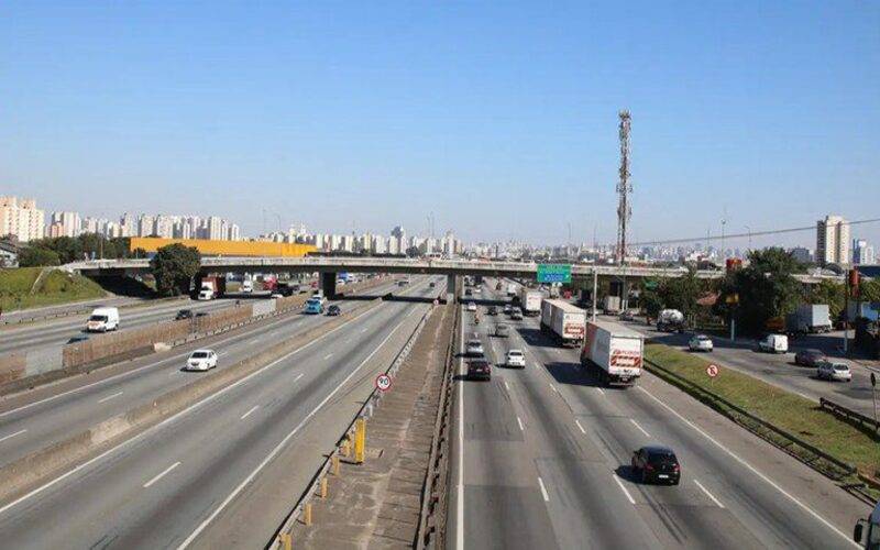 Governo Federal lança política inédita para levar internet às rodovias do país
