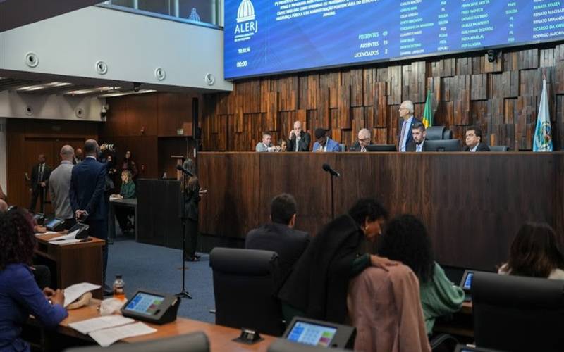 Sites e aplicativos públicos terão botão de denúncia contra violência à mulher