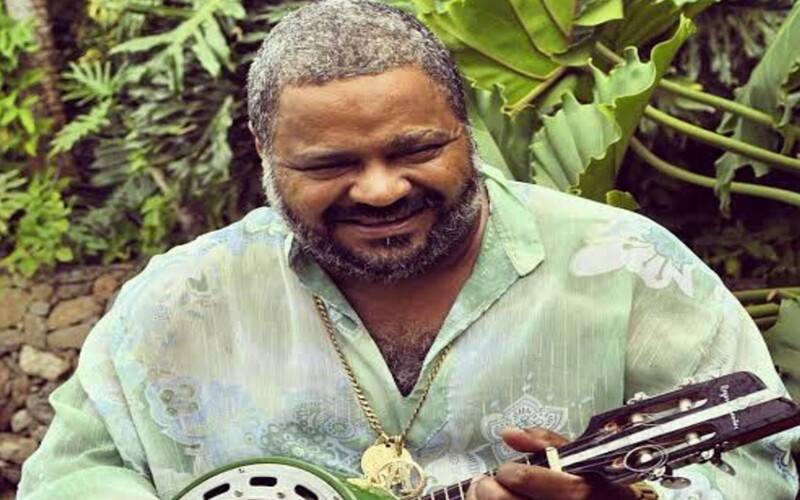 Cantor Arlindo Cruz morre aos 66 anos no Rio