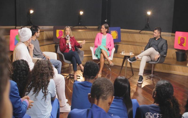 Adolescentes e o mundo digital são temas de série da TV do MEC