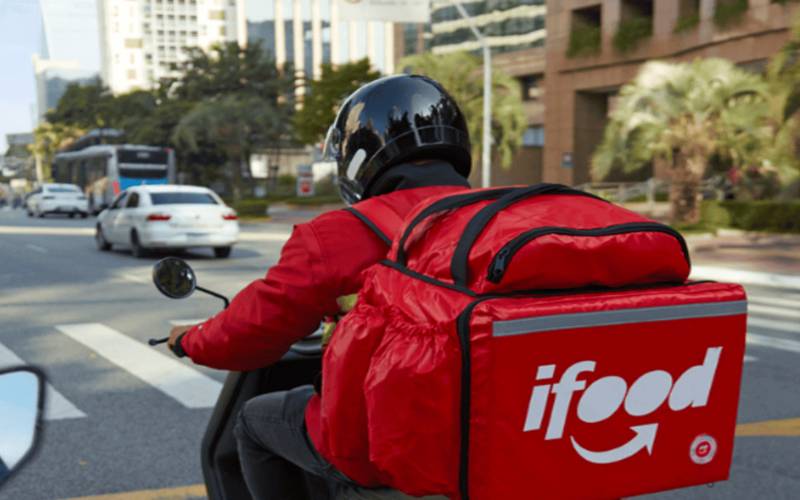 Detran RJ faz parceria com iFood para treinar entregadores e ampliar segurança no trân
