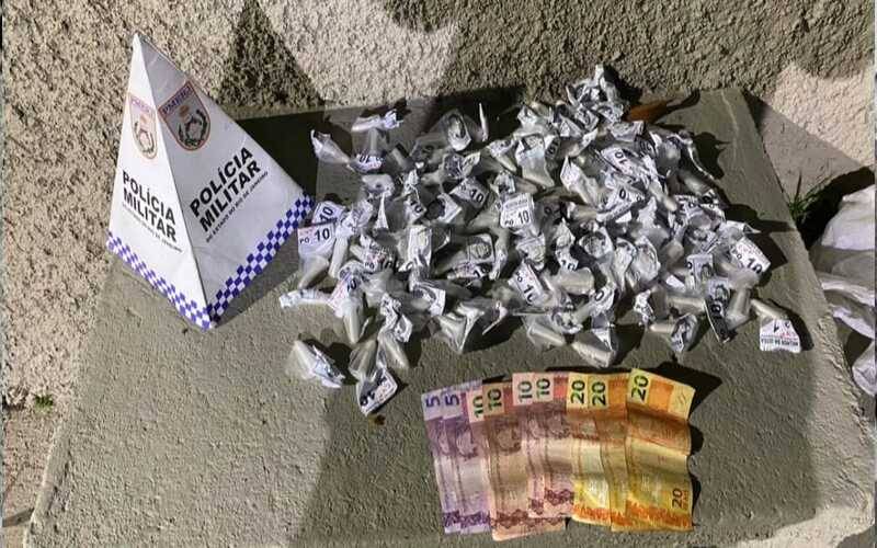Pm prende homem por tráfico em Corrêas