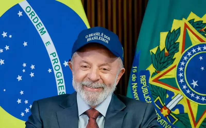 Lula reafirma soberania e diz que Brasil não aceitará ofensas