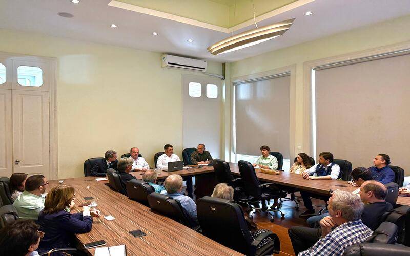 Prefeitura articula instituições para defender permanência do supercomputador Santos D