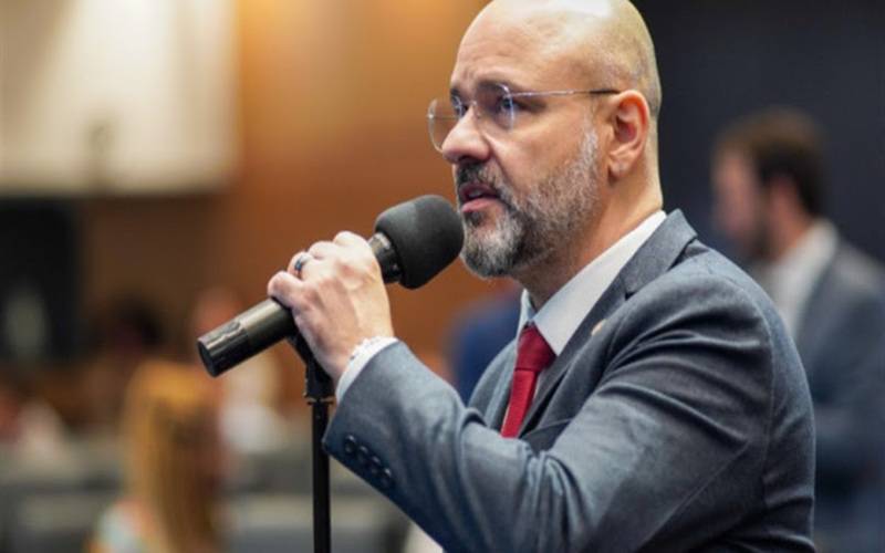 Idosos terão direito a receber vacina contra pneumonia