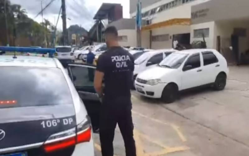 Na agência do INSS: polícia civil prende mulher que estava foragida há sete anos 