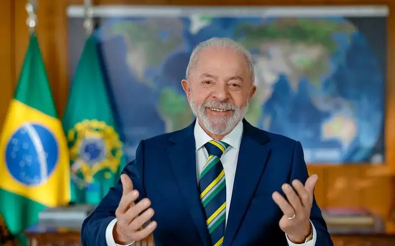 Em pronunciamento, Lula diz que governo tomou a decisão de cuidar do povo brasileiro
