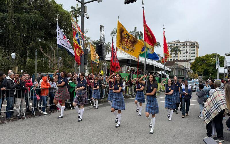 7 de setembro é celebrado com desfile cívico na Rua do Imperador