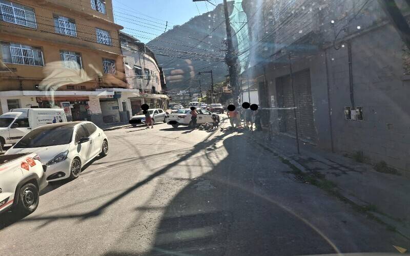 Alto da Serra: acidente gera retenções no trânsito e atraso nas viagens de ônibus