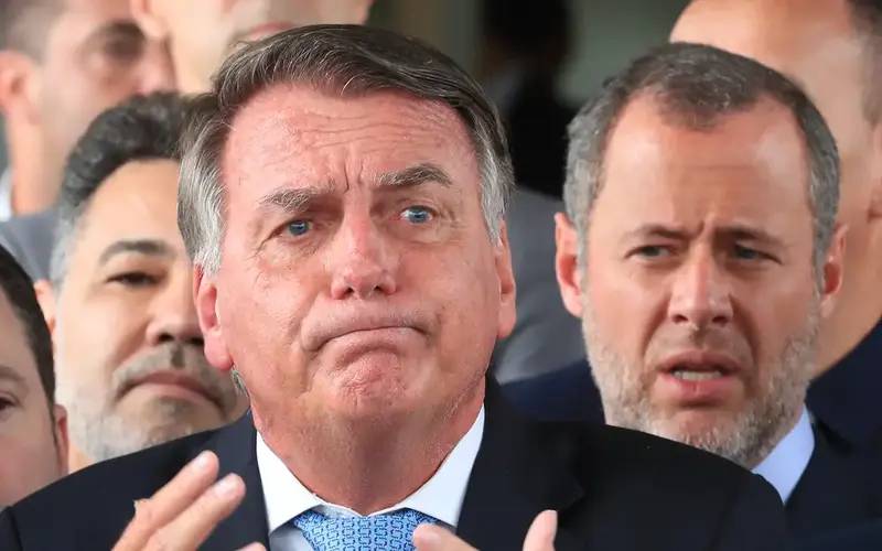 Por 4 a 1, STF condena Bolsonaro e mais sete pela trama golpista
