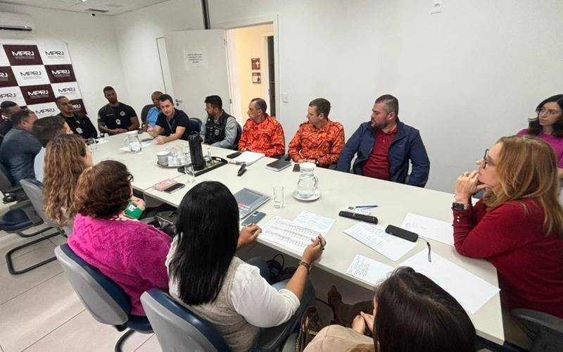 MPRJ e órgãos públicos debatem medidas para diminuir acidentes de trânsito em Petrópol