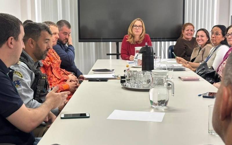 MPRJ e órgãos públicos debatem medidas para diminuir acidentes de trânsito em Petrópol