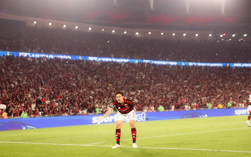 Flamengo vence o Estudiantes pela Libertadores