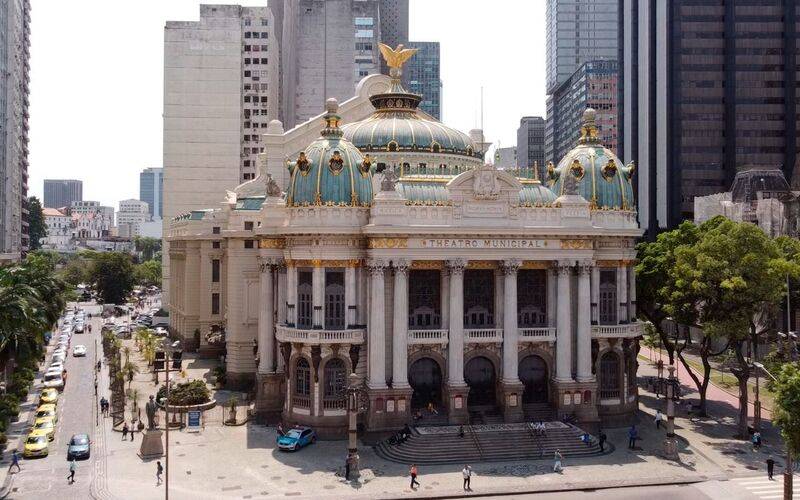 Theatro Municipal recebe competição internacional de dança a partir desta quinta-feira