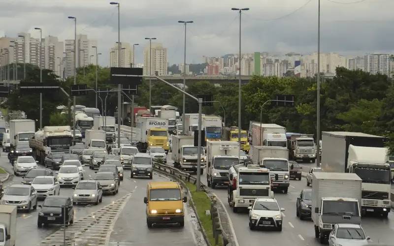 Brasil tem desafio de implantar plano de redução de mortes no trânsito