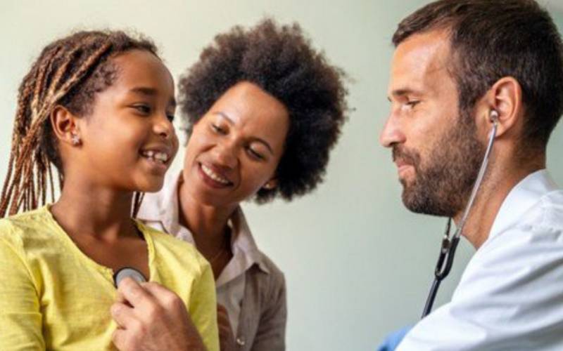 Mais de 320 médicos especialistas e R$ 2,5 bilhões vão fortalecer o SUS