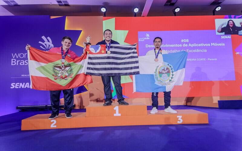 Aluno da Firjan SENAI Petrópolis leva Medalha de Bronze em competição nacional de prof