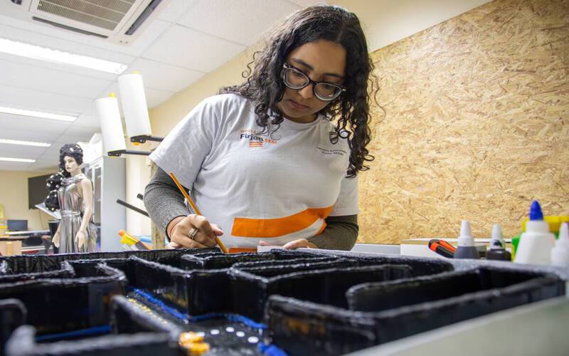 Firjan SESI oferece até R$ 3 mil a alunos do Ensino Médio em situação de vulnerabilida