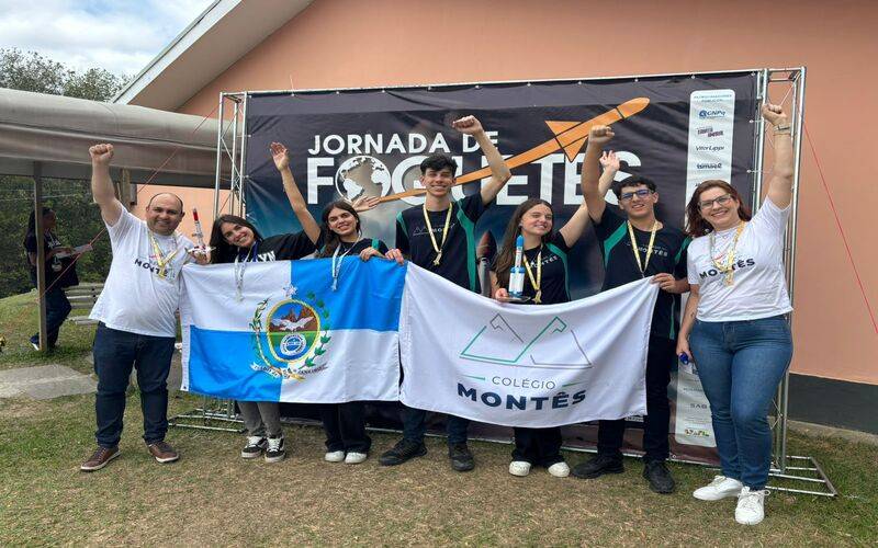 Colégio de Petrópolis conquista 1º e 2º lugar na Jornada Brasileira de Foguetes