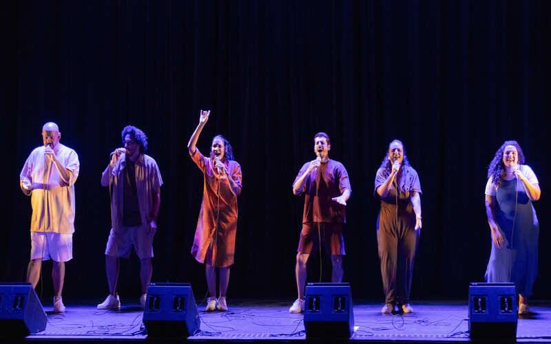 Sesc RJ e A Liga Dura apresentam: espetáculo musical Seja Quem F(l)or, somente com can