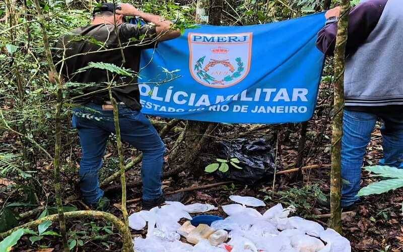 Polícia apreende sete quilos de drogas em Pedro do Rio