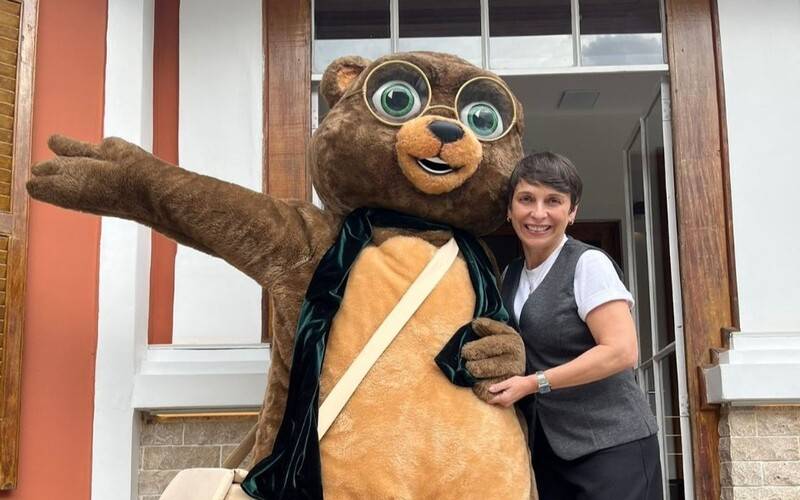 Espaço cultural na Avenida Ipiranga realiza contação de histórias e oficina de arte gr