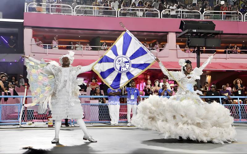 Cláudio Castro lança pacote de leis que reforça valorização do Carnaval e reconhece no