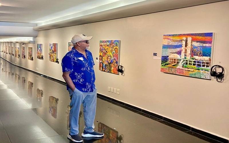 Betto Pereira celebra 40 anos da Democracia em exposição e pocket show no Centro de Cu