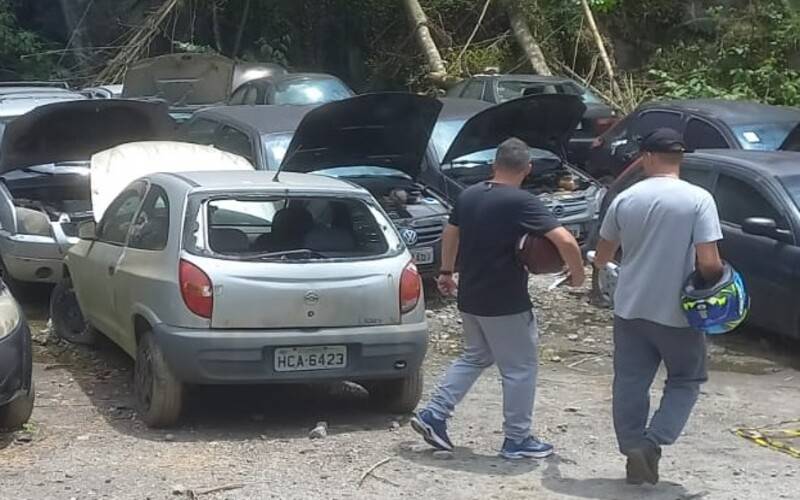 Mais de 600 pessoas visitaram os veículos que serão leiloados pela CPTrans nesta quart