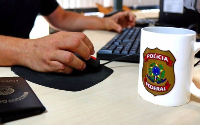 PF prende homem em flagrante por uso de documento falso no Rio de Janeiro