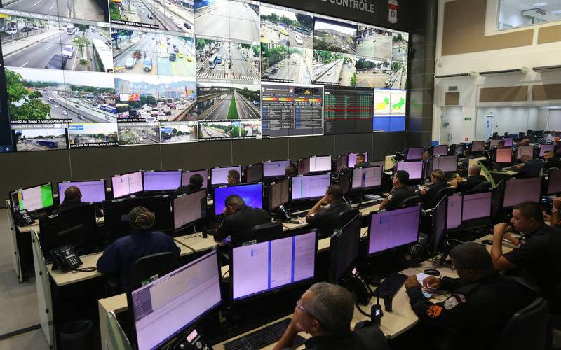CDL Petrópolis promove reunião sobre segurança pública com foco em videomonitoramento 