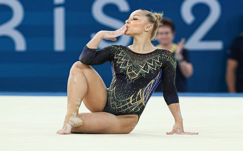 Com presença de Flávia Saraiva, Mundial de Ginástica Artística começa neste domingo 