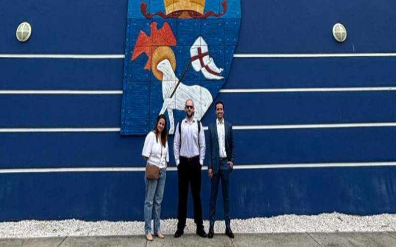 Cardiologista petropolitano participa de treinamento internacional em prevenção de AVC
