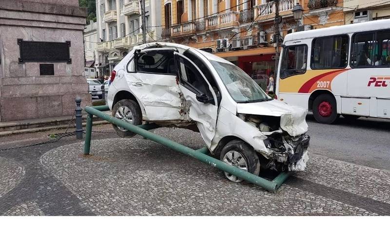 Acidentes de trânsito deixam mais de 1,4 mil feridos em Petrópolis neste ano