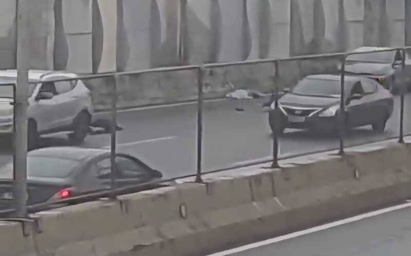 Tiroteio na Linha Amarela deixa dois feridos e interdita via no Rio