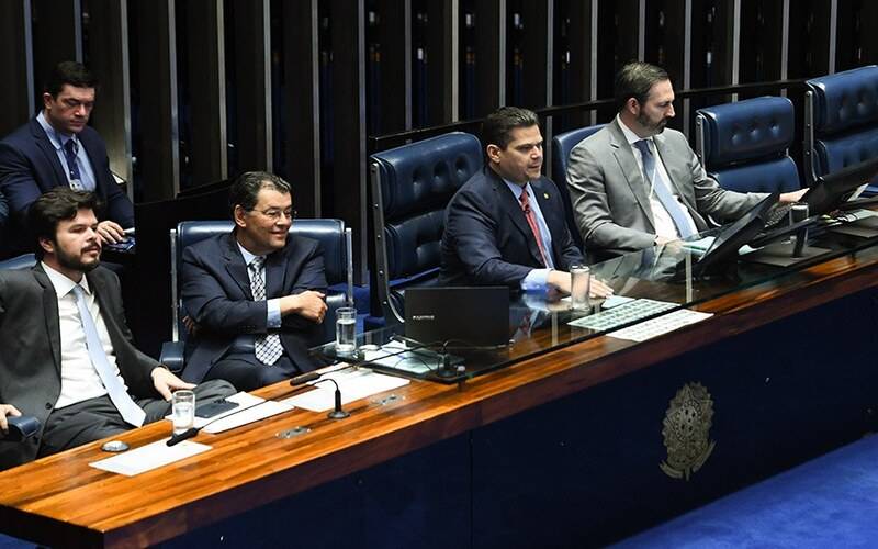Senado aprova MP do setor elétrico com abertura do mercado livre de energia