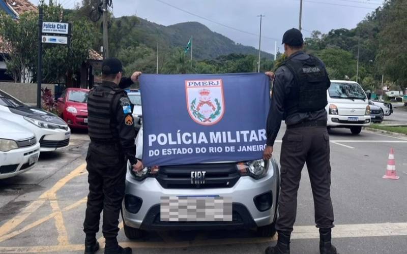 Corrêas: PM apreende veículo roubado