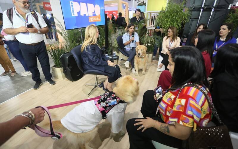 SES-RJ emite mais de 200 carteirinhas de cães de suporte emocional