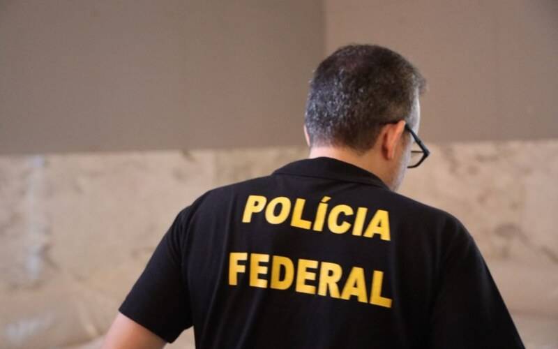 PF deflagra Operação Mundemus contra grupo formado por policiais suspeitos de extorsão