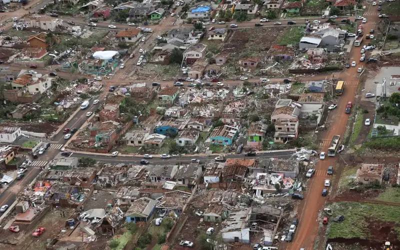 Após tornado, Enem é suspenso em Rio Bonito do Iguaçu, no Paraná