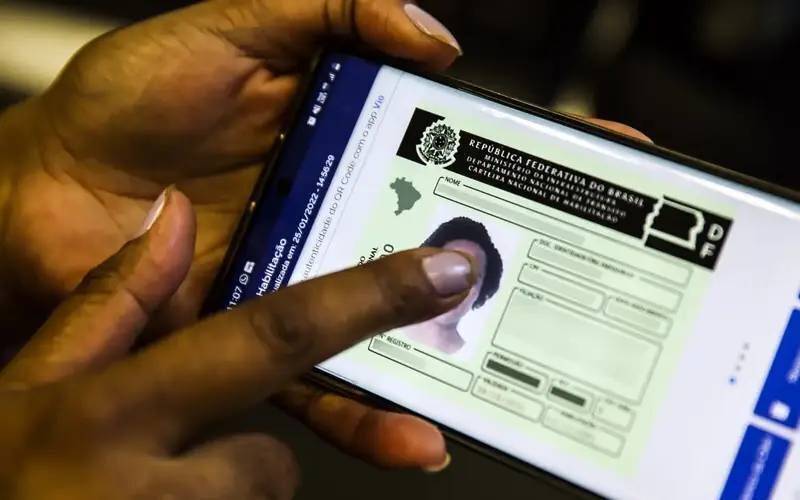 Mais de 3 mil motoristas estão com a CNH vencida em Petrópolis